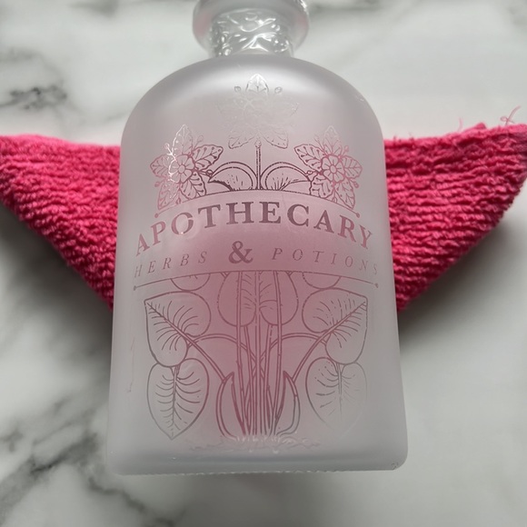 Target Bullseye 2023 - NWT - Frosted Apothecary Bottle w/Decals - Picture 8 of 8